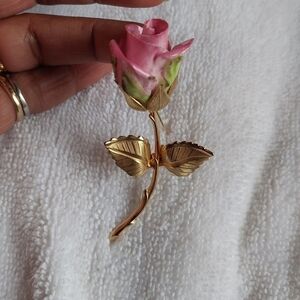 Vintage 70s Giovanni Long Stem Gold-tone and Enamel Pink Rosebud